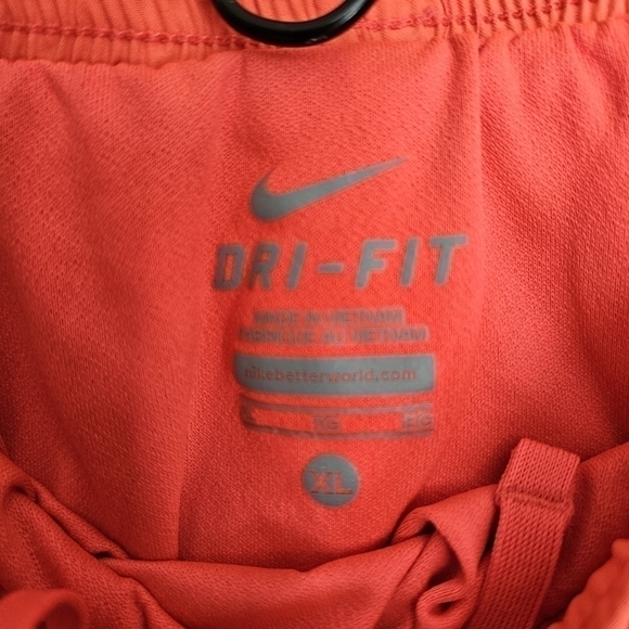 Nike dry tempo girls running shorts - Picture 4 of 7